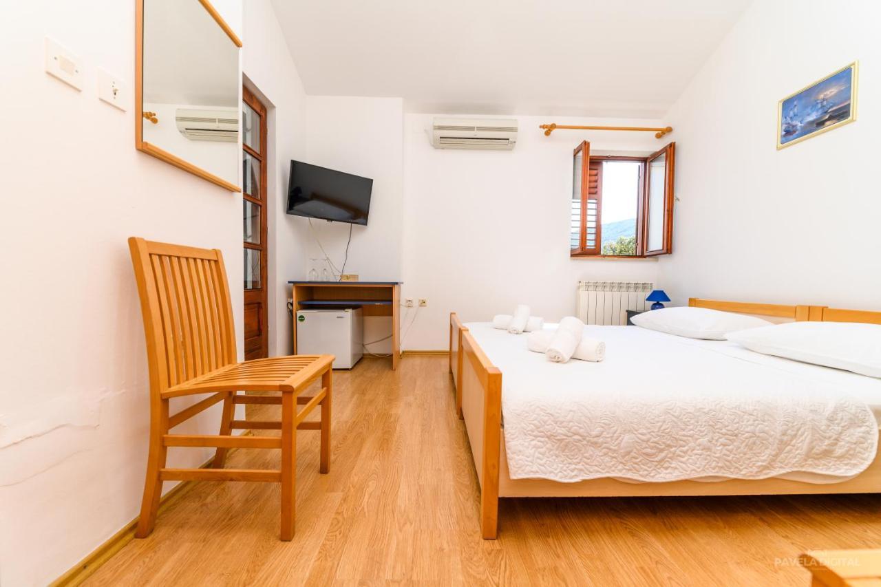 Sobe I Apartman Mareta Miholascica Екстер'єр фото