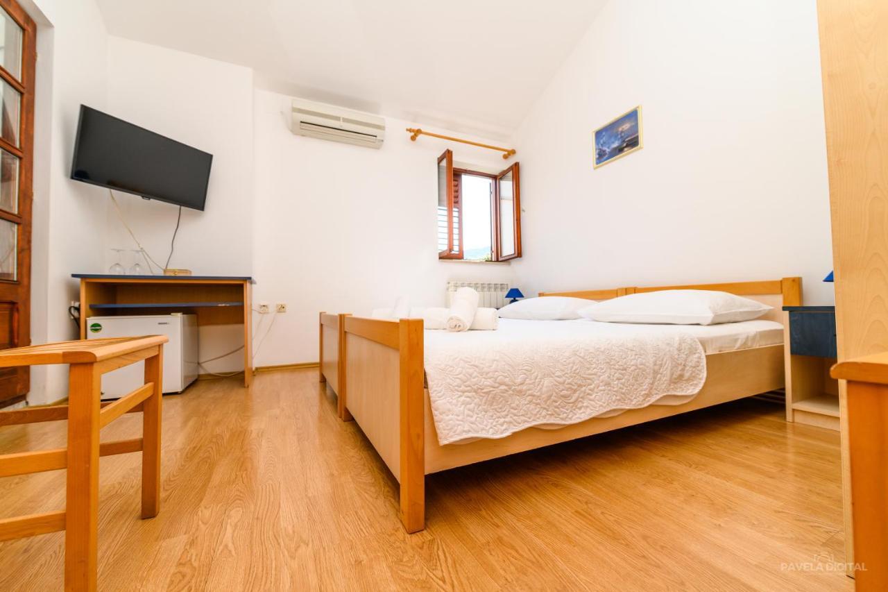 Sobe I Apartman Mareta Miholascica Екстер'єр фото