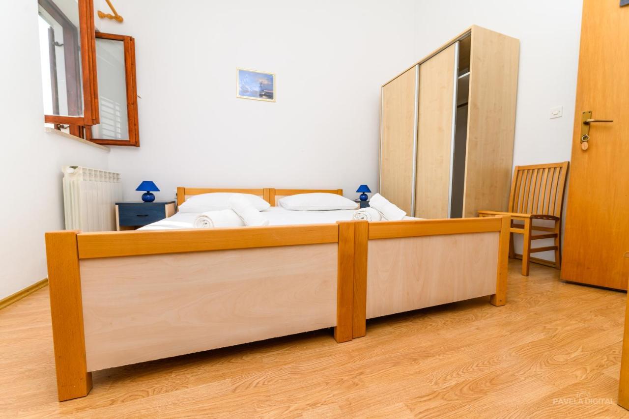 Sobe I Apartman Mareta Miholascica Екстер'єр фото