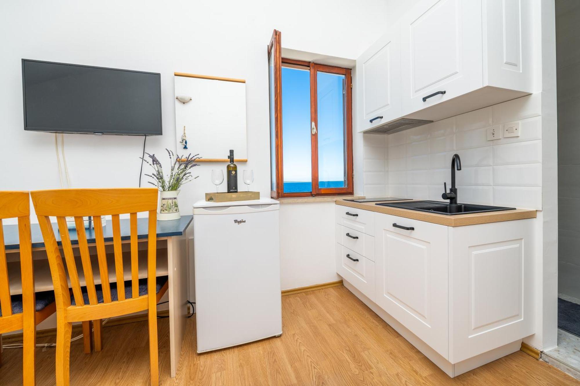 Sobe I Apartman Mareta Miholascica Екстер'єр фото